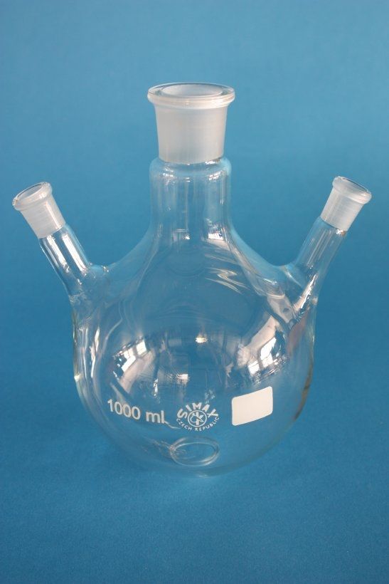 Dreihals-Rundkolben, 250 ml, Mittelhals NS 29/32, schräge Seitenhälse NS 14/23, Boro.3.3