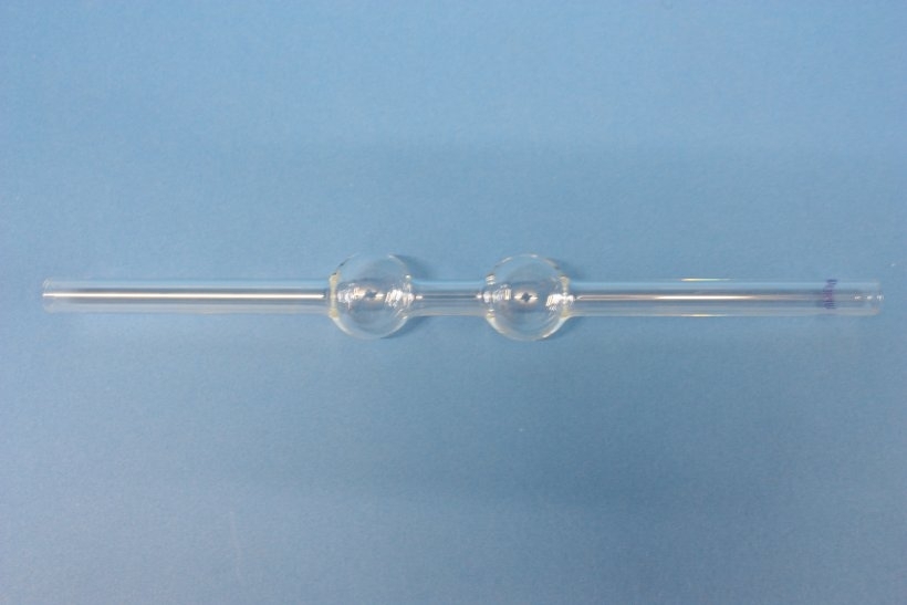 Kugelrohr aus Supremax mit zwei Kugeln
